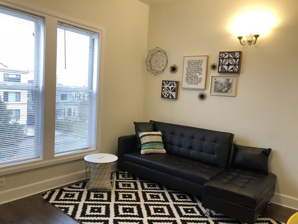 capitol hill apartments