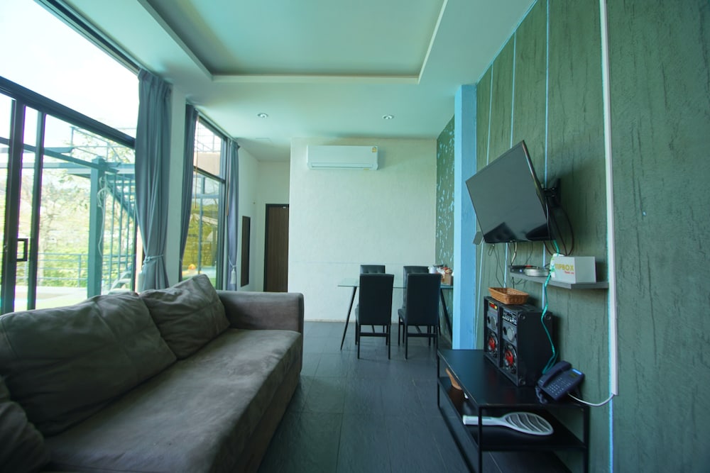 the x10 private pool villa and resort