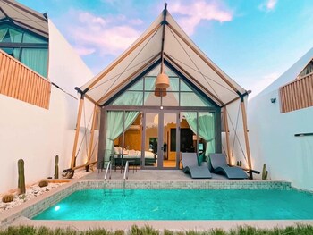 the x10 private pool villa and resort