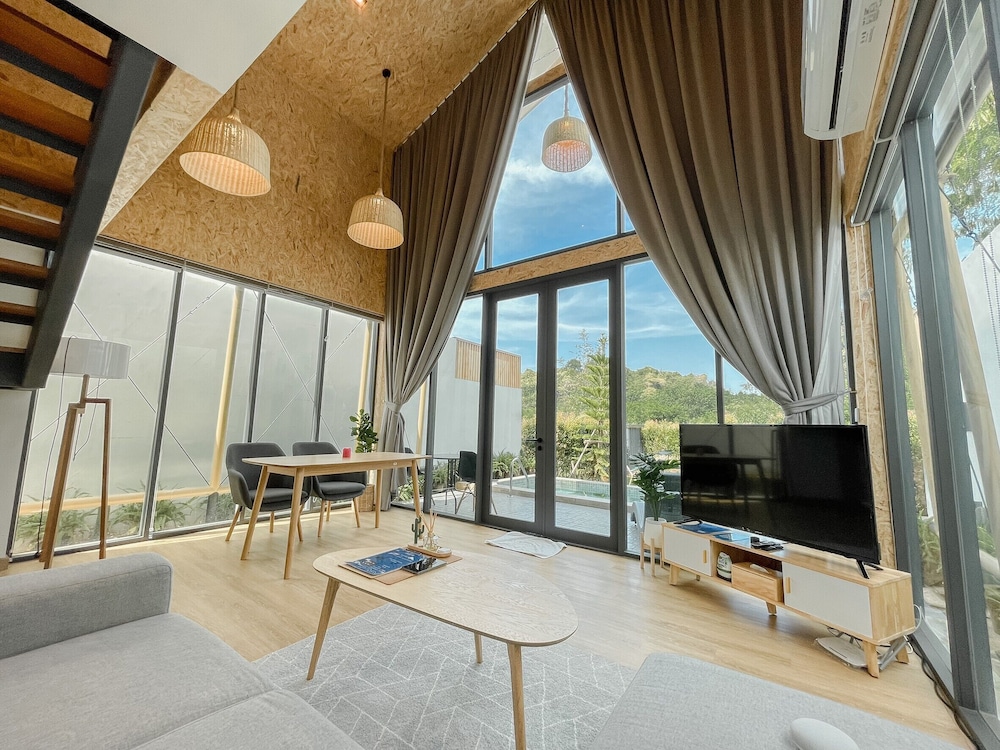 the x10 private pool villa and resort