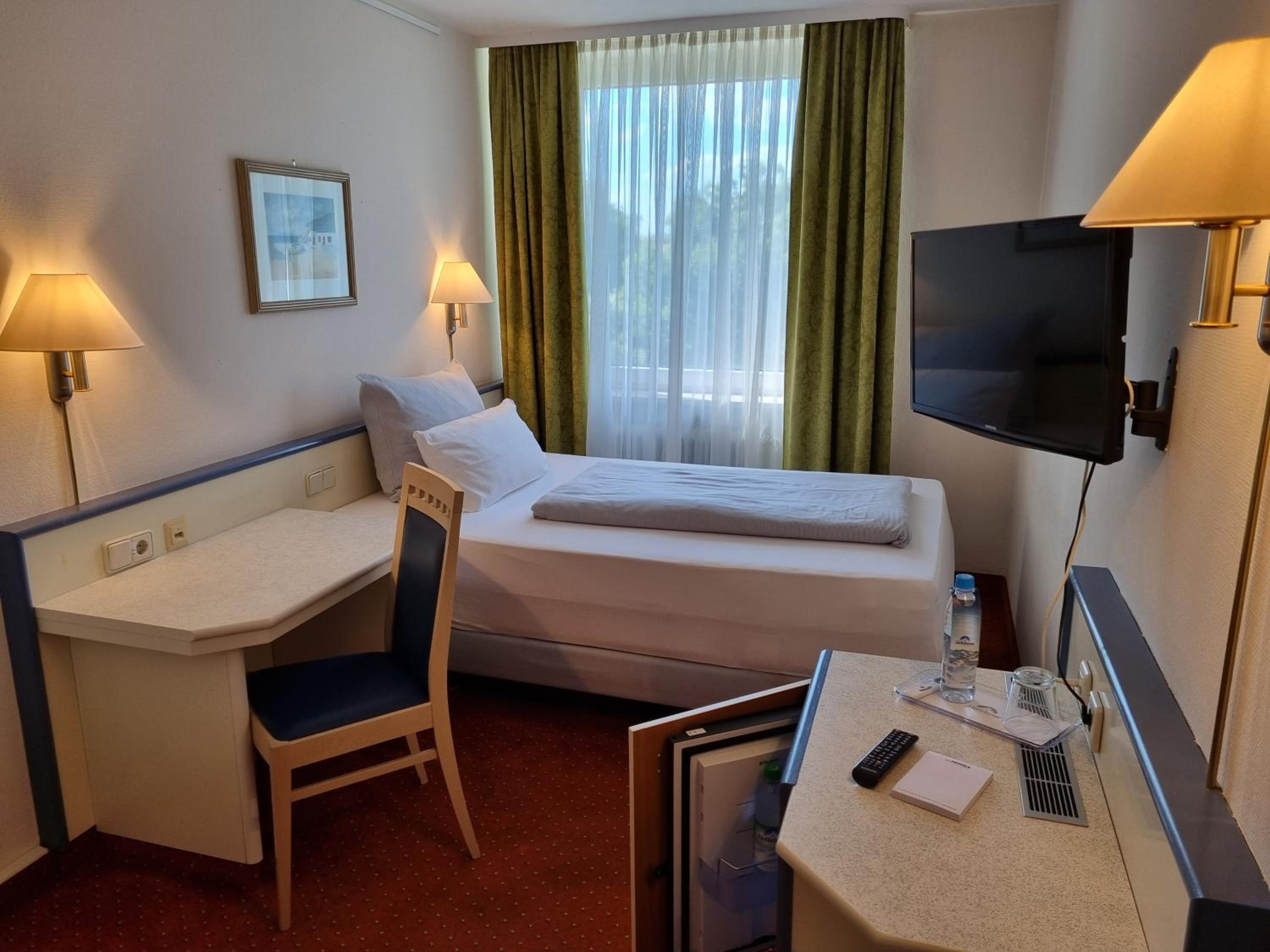 carat hotel and apartments