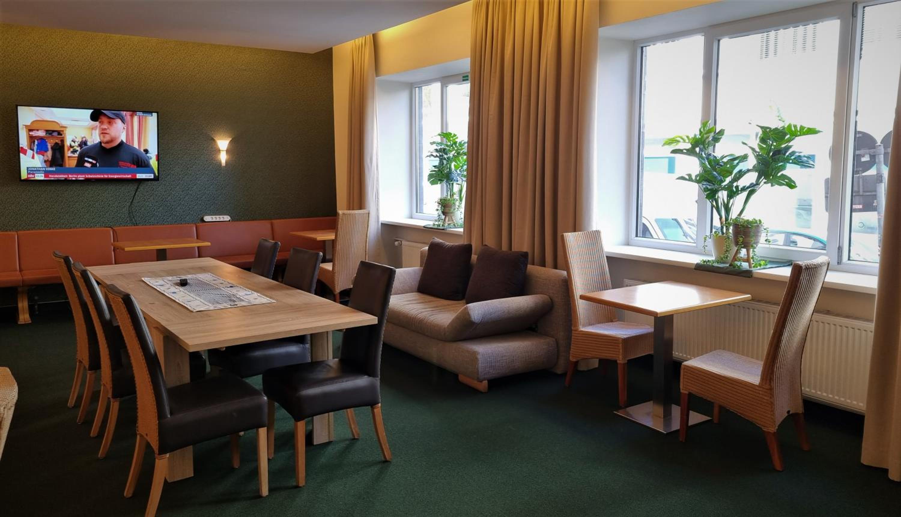 carat hotel and apartments