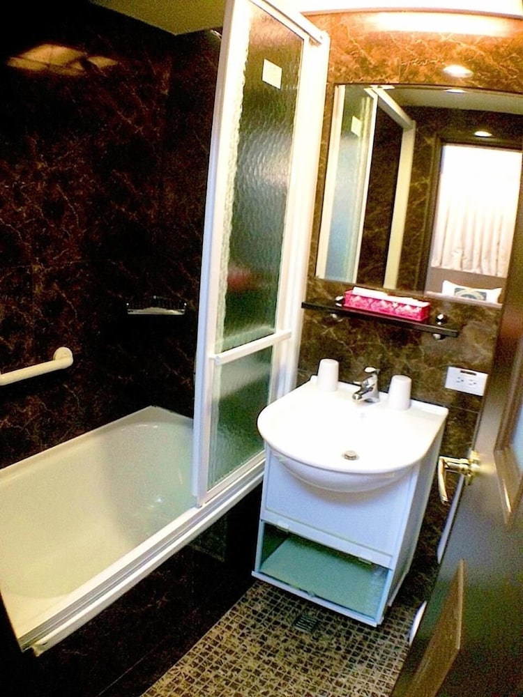 lio hotel