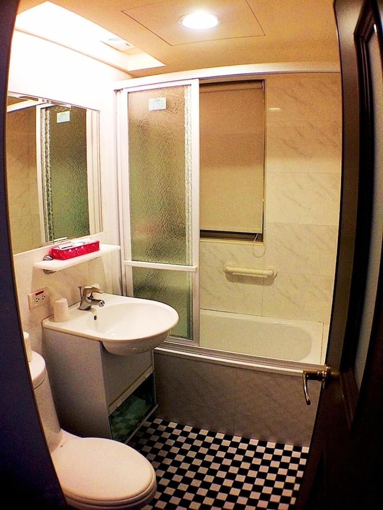 lio hotel