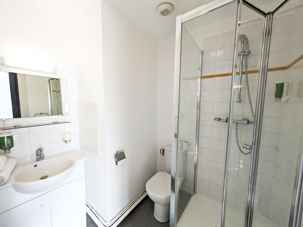 complexe hotelier regain