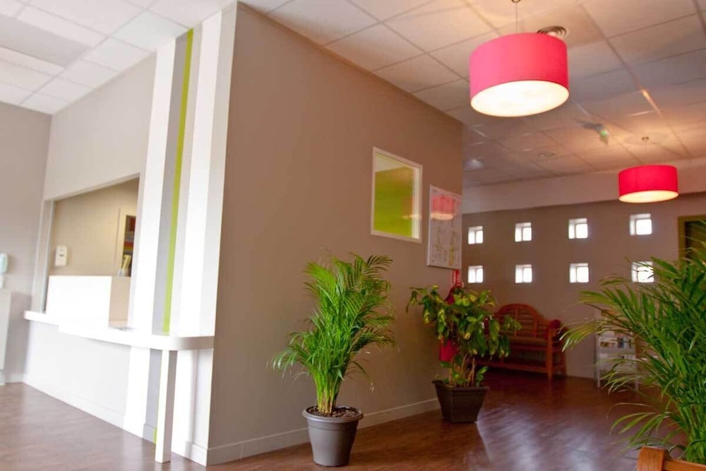 complexe hotelier regain