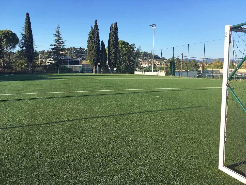 complexe hotelier regain