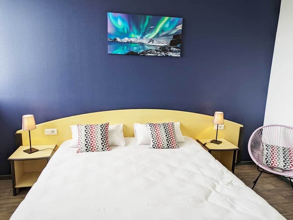 complexe hotelier regain