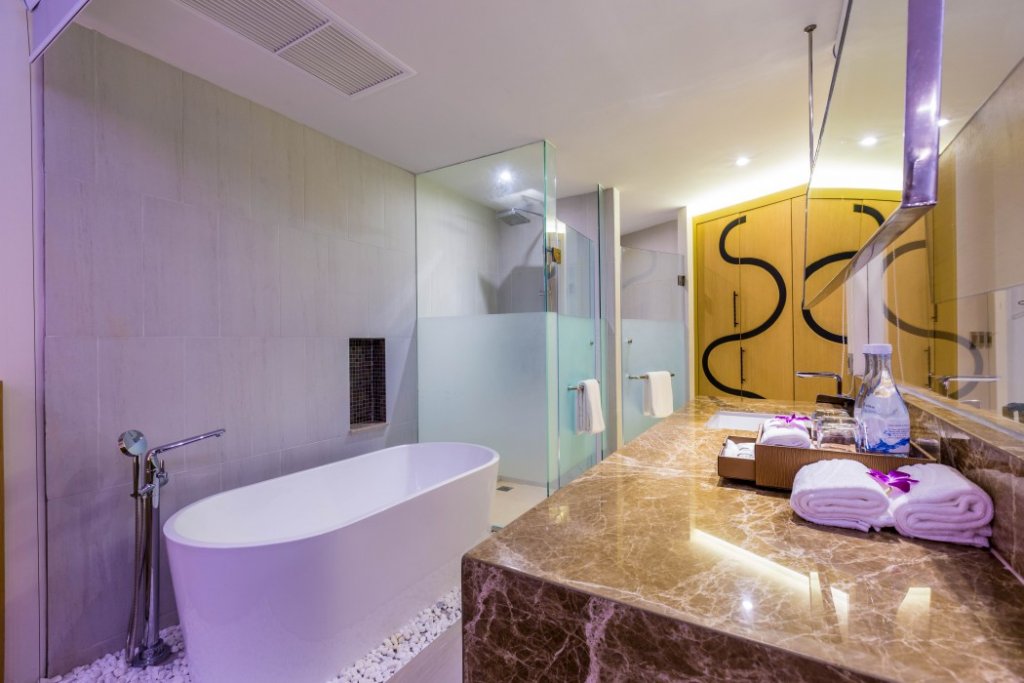 Crest Pool Villas,,5 star