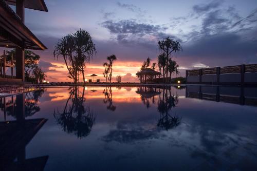 sunsethouse gilimeno