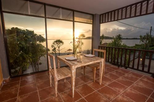 sunsethouse gilimeno