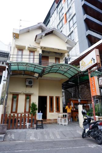 khresna guest house malioboro