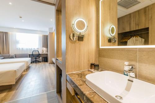 atour hotel xuzhou suning plaza