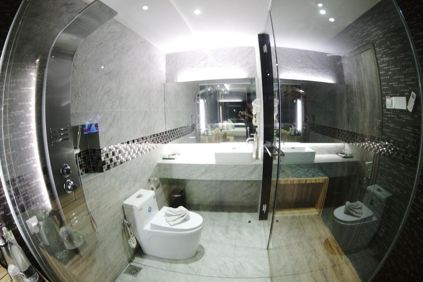 here hotel