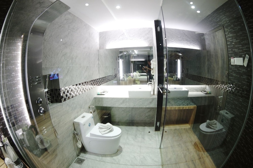 here hotel