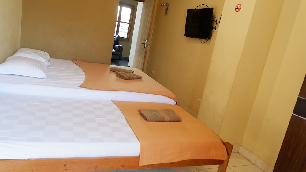 hotel omah pelem syariah hostel