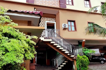 hotel omah pelem syariah hostel