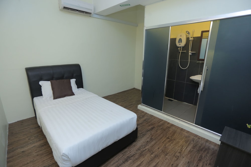 jam hotel near erl salak tinggi sepang