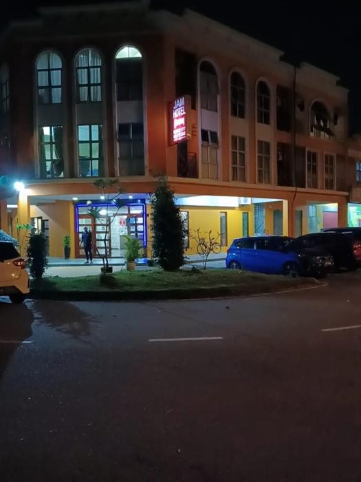 jam hotel near erl salak tinggi sepang