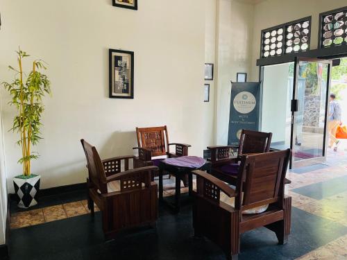 langko 48 near islamic centermosque redpartner