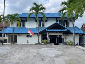 langko 48 near islamic centermosque redpartner