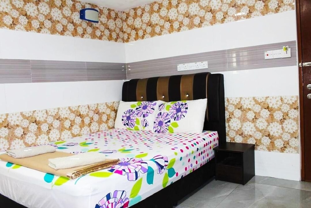 sungai besi hotel