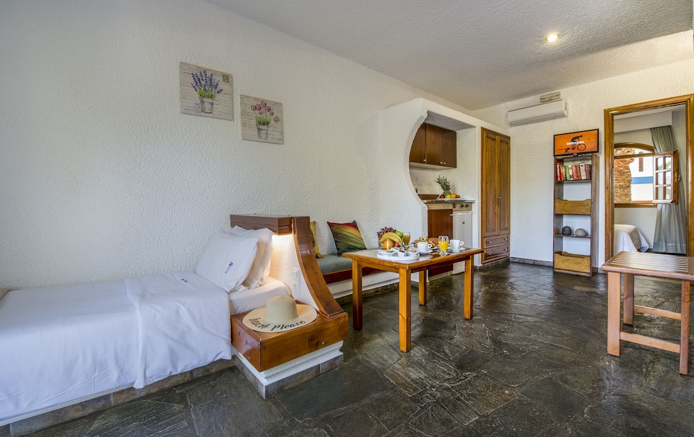 folia apartments