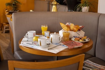 originals hotel galaxie nice aeroport cap 3000