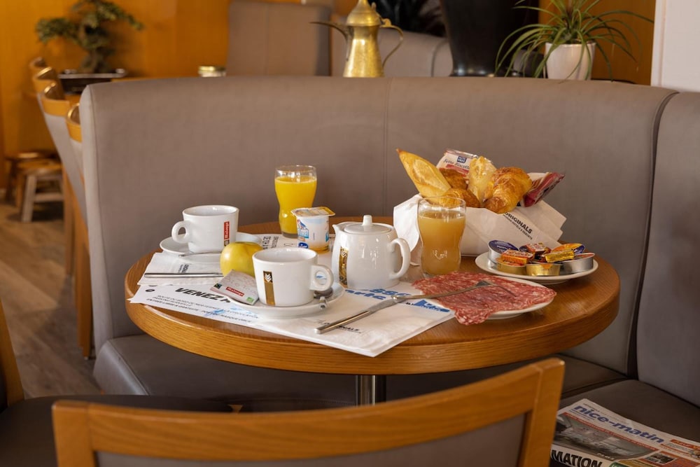 originals hotel galaxie nice aeroport cap 3000