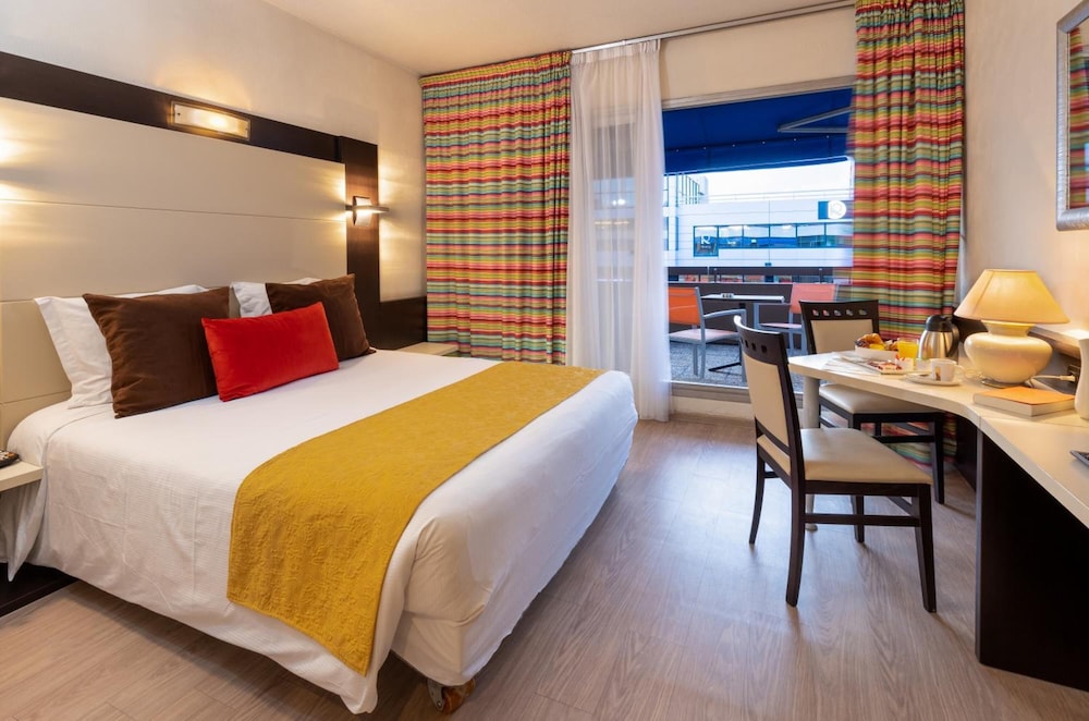 originals hotel galaxie nice aeroport cap 3000