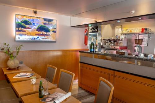 originals hotel galaxie nice aeroport cap 3000