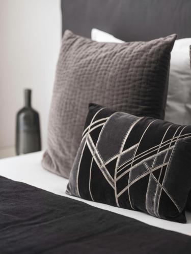 appartements crebillon maisons du monde hotel and suites