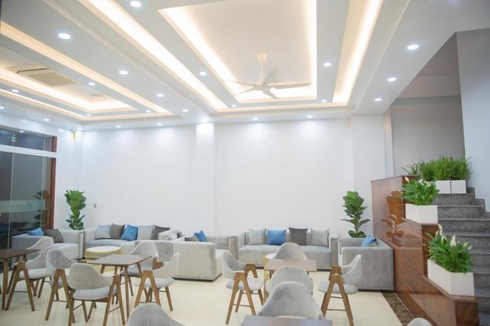 bamboo hotel
