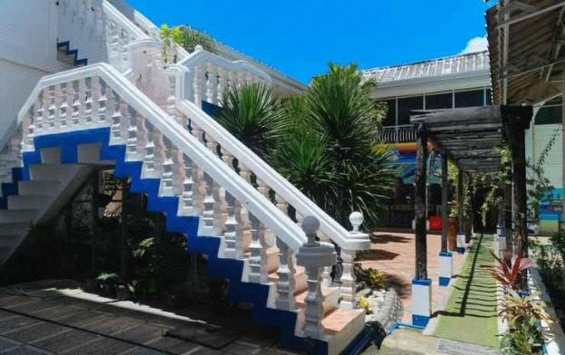 reddoorz plus castle chateau iloilo