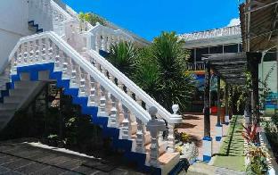 reddoorz plus castle chateau iloilo
