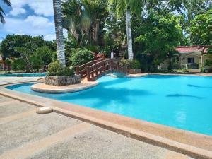 reddoorz plus costa roca balamban