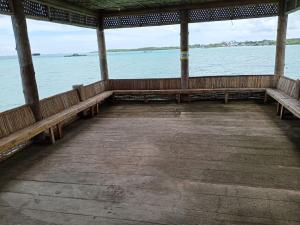 reddoorz plus costa roca balamban