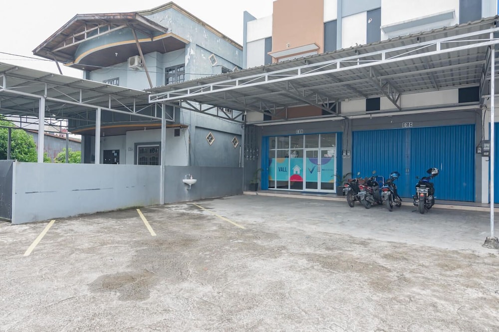 formerly reddoorz mall ramayana rapak balikpapan