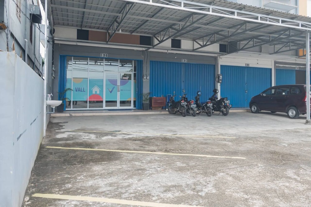 formerly reddoorz mall ramayana rapak balikpapan