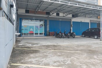 formerly reddoorz mall ramayana rapak balikpapan