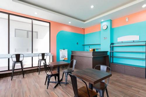 sans hotel rajawali surabaya