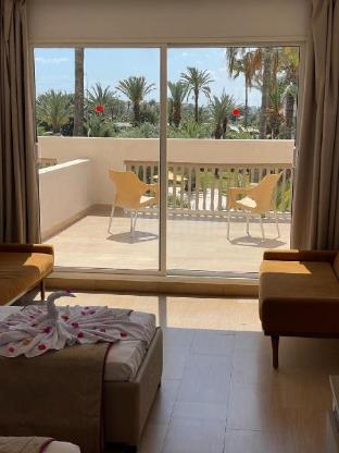 tui suneo palm beach skanes