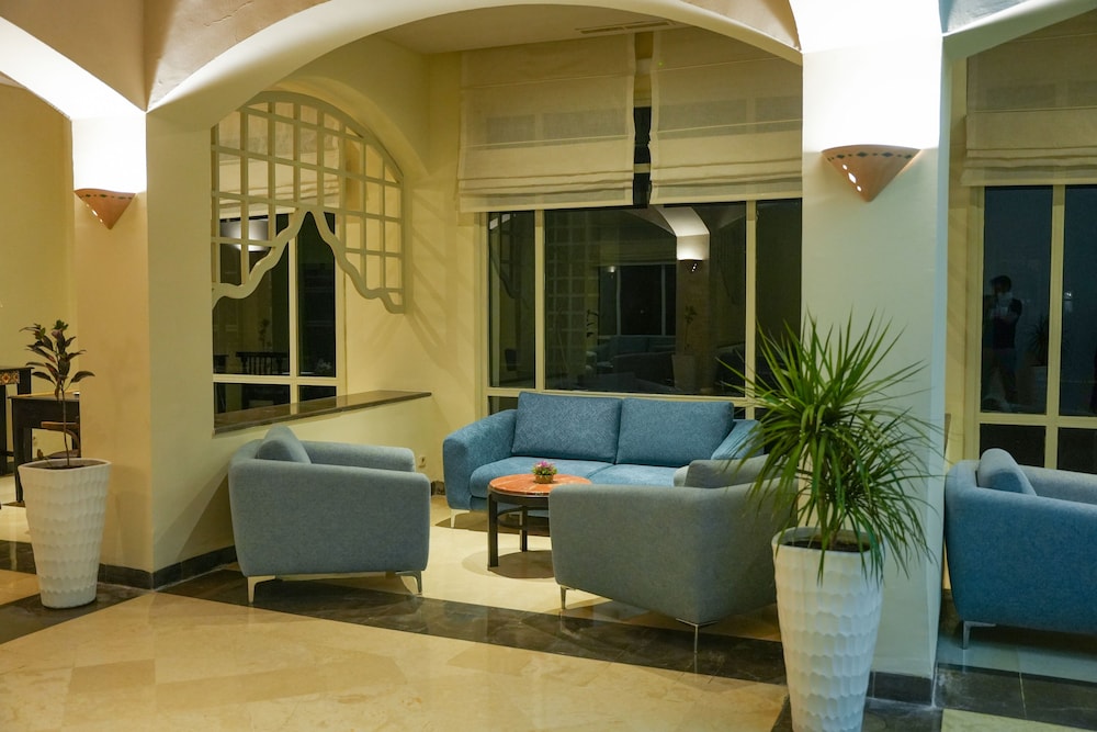 tui suneo palm beach skanes