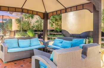 almuhaidb al takhasosi suites