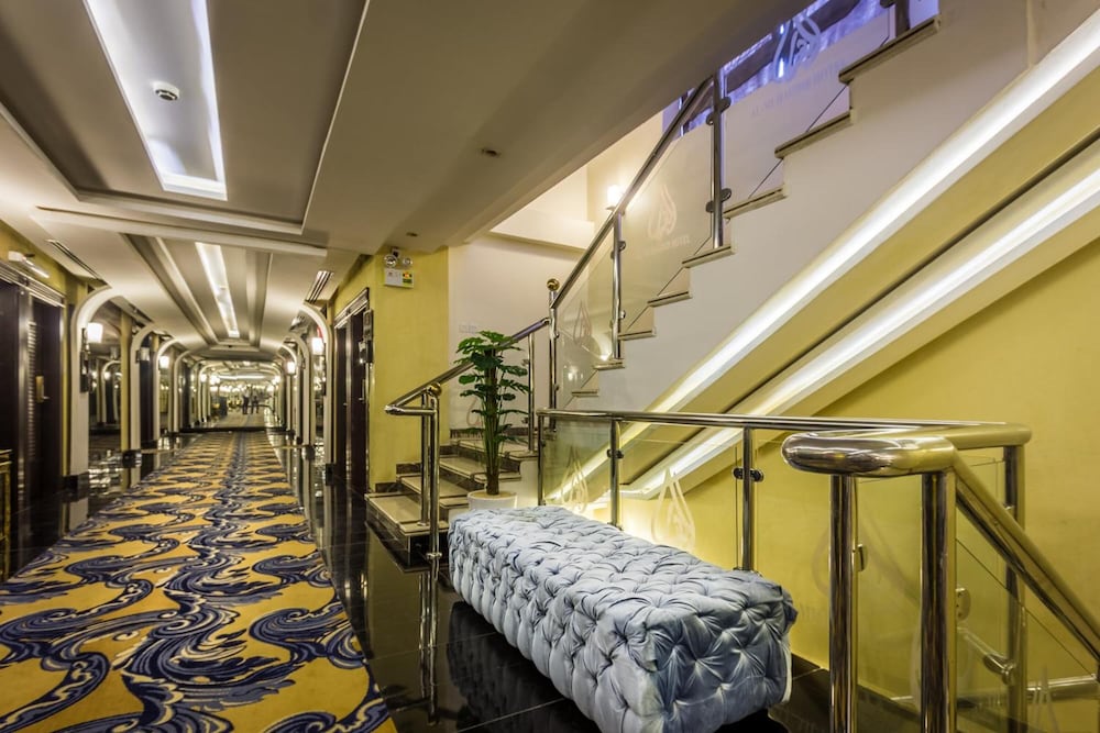 almuhaidb al takhasosi suites