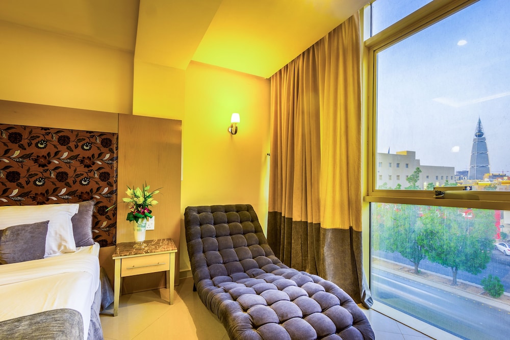 almuhaidb al takhasosi suites
