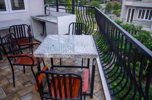 spring light apartment