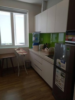 spring light apartment