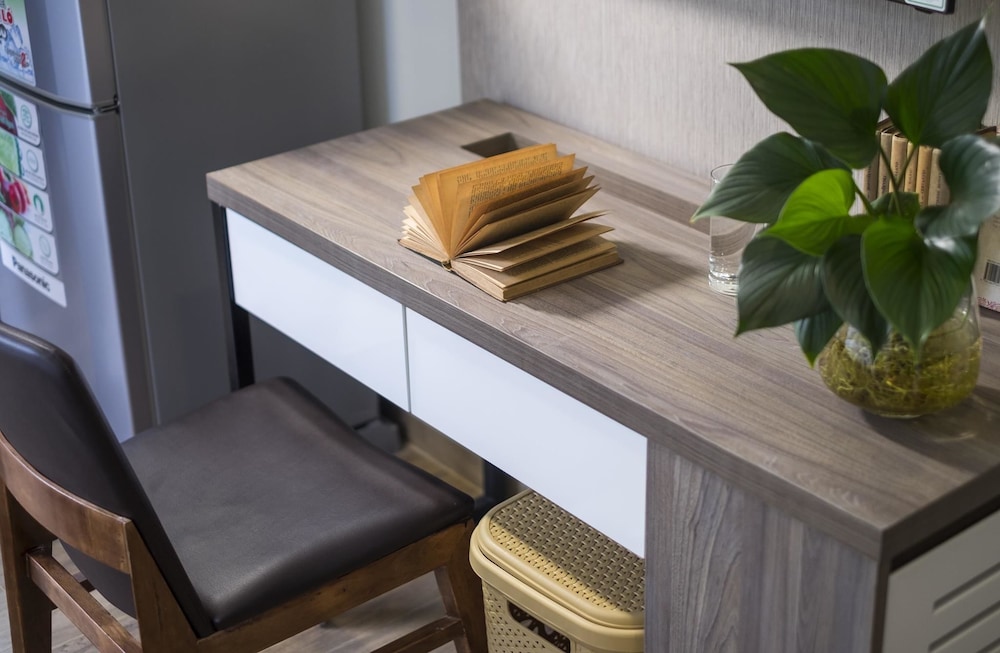 spring light apartment