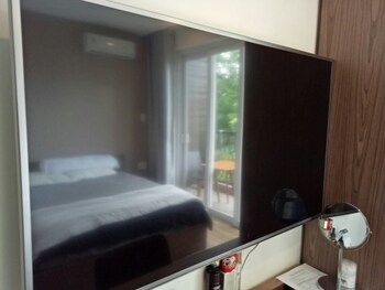 spring light apartment